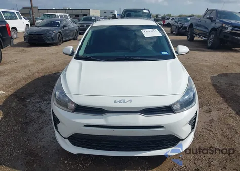 2022 Kia Rio 5-Door S z USA, uszkodzony, nr VIN 3KPA25AD9NE481703